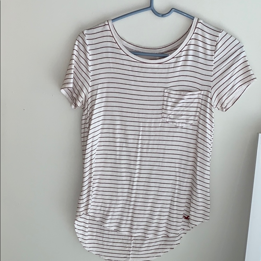 Hollister tee!